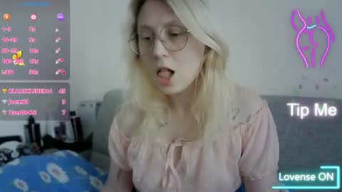 NaozuQAce online show from July 26, 11:15 am