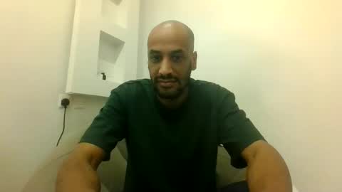 dandons online show from April 1, 7:11 pm