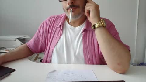 nassobout online show from July 30, 6:14 pm