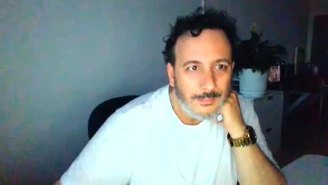 nassobout online show from August 5, 11:58 pm