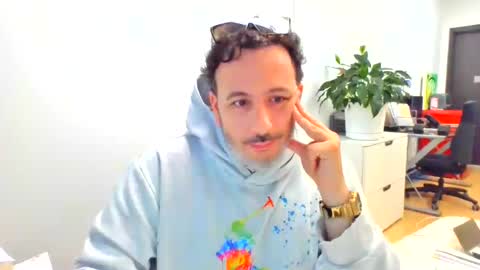 nassobout online show from August 11, 11:29 pm
