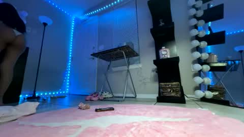 nasttyyynattt online show from June 12, 8:21 am