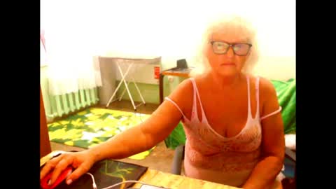 natali online show from August 12, 5:54 am