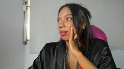 NATALI KIDMAN online show from July 27, 5:18 pm