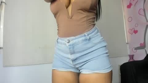 NATALI KIDMAN online show from August 2, 12:45 pm