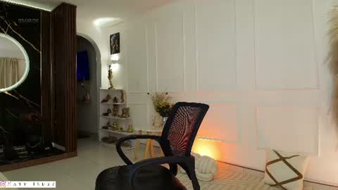 Natalia and Alejandro   Geminis -----            -         online show from September 5, 8:25 pm