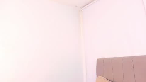 nataliaa___ online show from August 6, 12:53 am