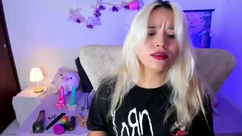 Nataliua Henao online show from July 22, 5:21 am