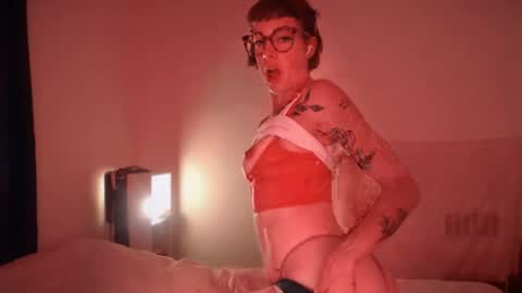 Natalie Six online show from August 6, 1:04 am