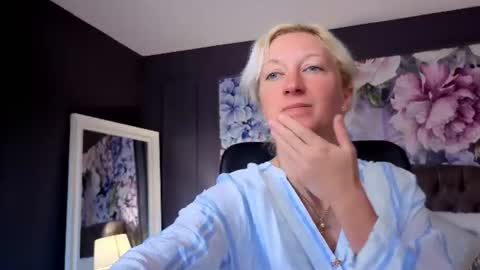 Natalie online show from August 3, 4:41 am