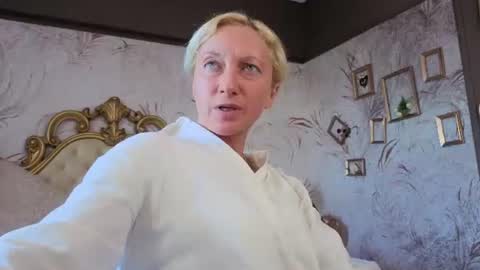 Natalie online show from August 7, 6:35 am