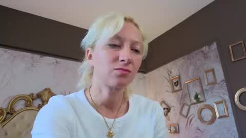 Natalie online show from August 7, 1:33 pm