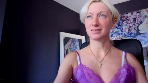 Natalie online show from August 14, 6:17 am