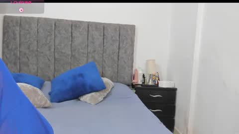 natalystevens online show from August 9, 1:23 pm