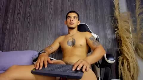 natan_77 online show from May 16, 3:17 am