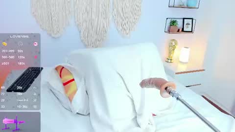 Natasha online show from August 12, 3:25 pm