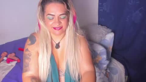 Natasha Rodriguez online show from August 13, 4:04 am