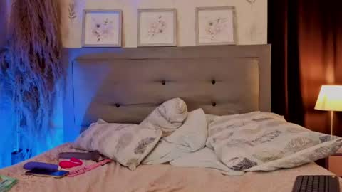 Natasha Blade online show from August 15, 6:23 pm