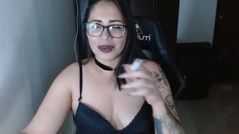 Natasha Smithe  online show from August 7, 1:05 am