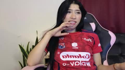 NATHALIA online show from April 29, 6:27 am