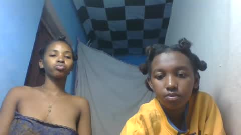 nathalia069 online show from July 5, 9:45 am