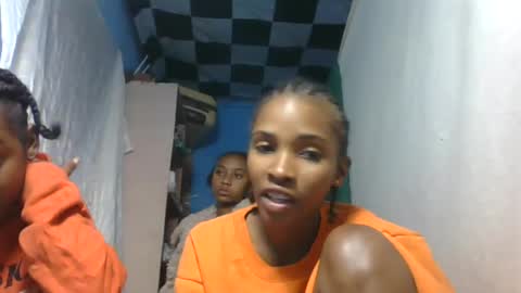 nathalia069 online show from July 12, 6:03 pm