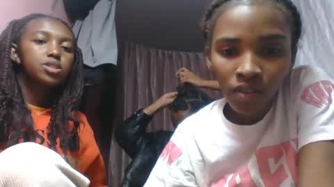 nathalia069 online show from August 3, 9:38 am