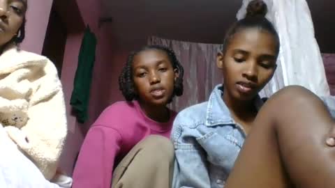 nathalia069 online show from August 9, 2:40 pm