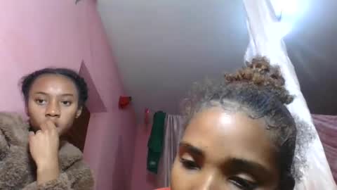 nathalia069 online show from August 10, 8:10 pm