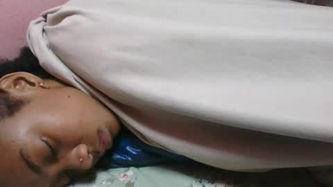 nathalia069 online show from August 13, 6:05 am