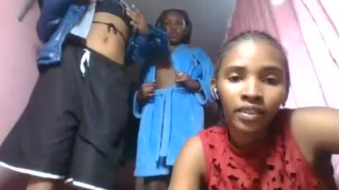 nathalia069 online show from August 14, 6:33 pm