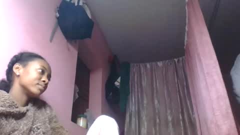nathalia069 online show from August 15, 7:40 pm