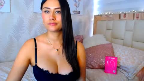 Nathalie Rose online show from August 8, 7:58 pm