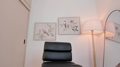 nathaly_laurentt online show from August 9, 8:26 am