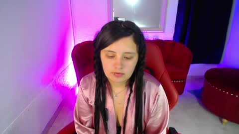 nathaly low online show from August 5, 5:55 pm