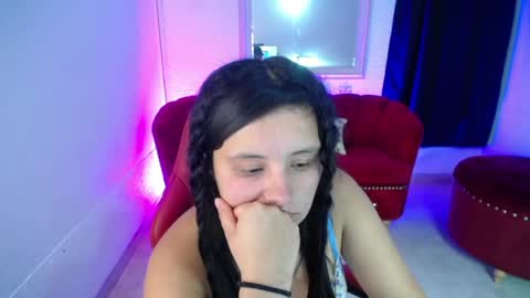 nathaly low online show from August 6, 8:08 pm