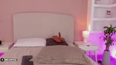 nathalyn05 online show from August 30, 1:00 pm