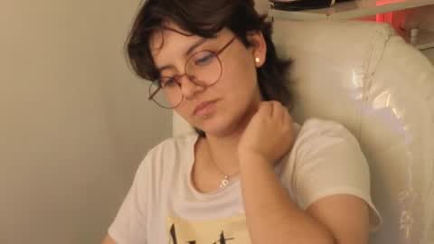 nathalyy  online show from August 5, 12:41 am