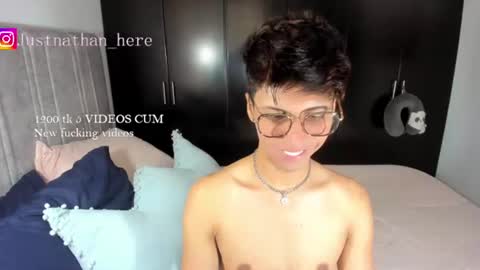 nathan_r_ online show from June 27, 9:06 pm