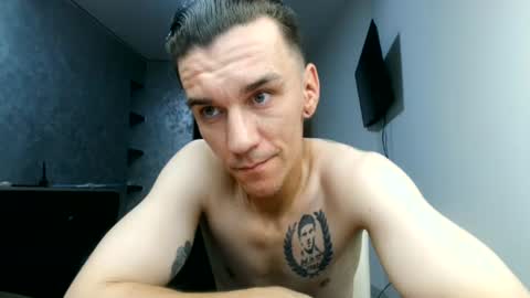 nathann92 online show from August 10, 11:28 pm