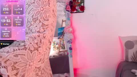 Nathalia online show from June 4, 3:27 pm