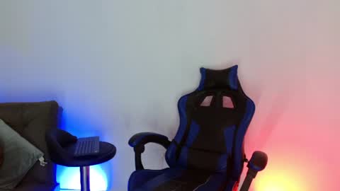 Matias online show from August 8, 12:00 am