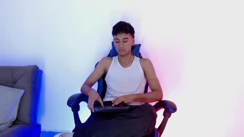 Matias online show from August 8, 6:19 pm