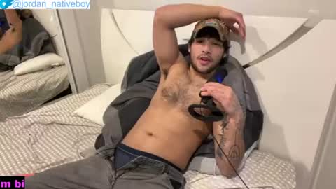 native_boy2 online show from August 17, 4:01 pm