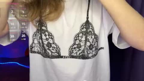 natural_babe666 online show from July 24, 9:40 pm