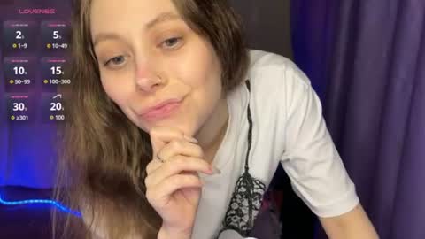 natural_babe666 online show from July 25, 12:25 am