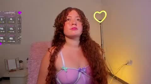 natural_ginger5 online show from July 1, 10:00 pm