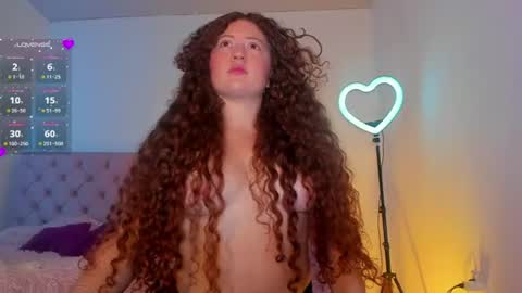 natural_ginger5 online show from July 15, 10:00 pm