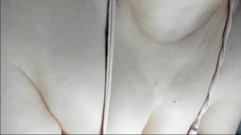 naturaltessa online show from August 4, 9:50 am