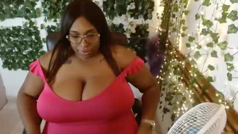 naty_lm online show from August 4, 7:11 pm